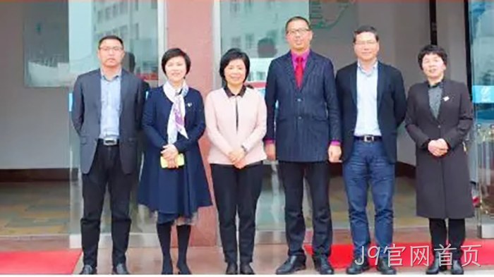 市委常委、统战部长施艾珠一行到J9官网首页调研 市委常委、统战部长施艾珠一行到J9官网首页调研